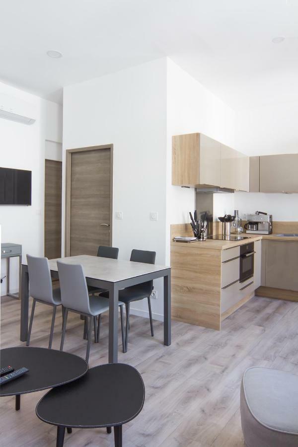 Aux Iles D'Or Apartment Hyeres Exterior photo